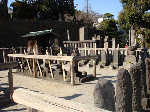 Tombe