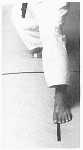 kokutsu-dachi.TIF (21878 byte)